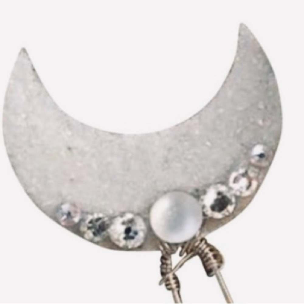 Luna Moon Hair Pin by Kata Banko Couture